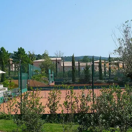 בית נופש Award Winning St Tropez Golf