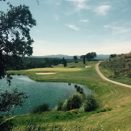 בית נופש Award Winning St Tropez Golf *