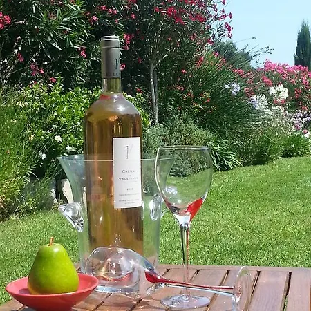 בית נופש Award Winning St Tropez Golf סן טרופז