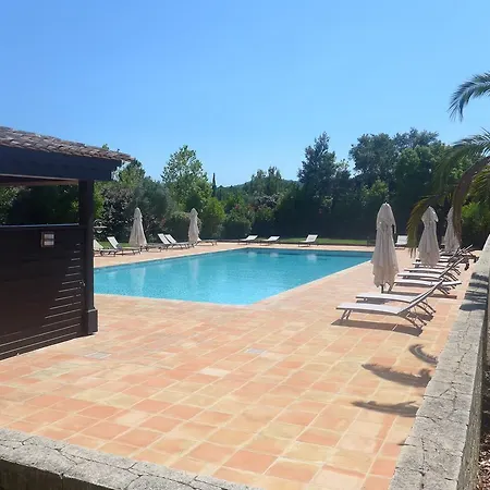 Award Winning St Tropez Golf בית נופש סן טרופז
